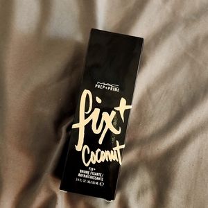 Brand New MAC Fix Plus Coconut 🥥